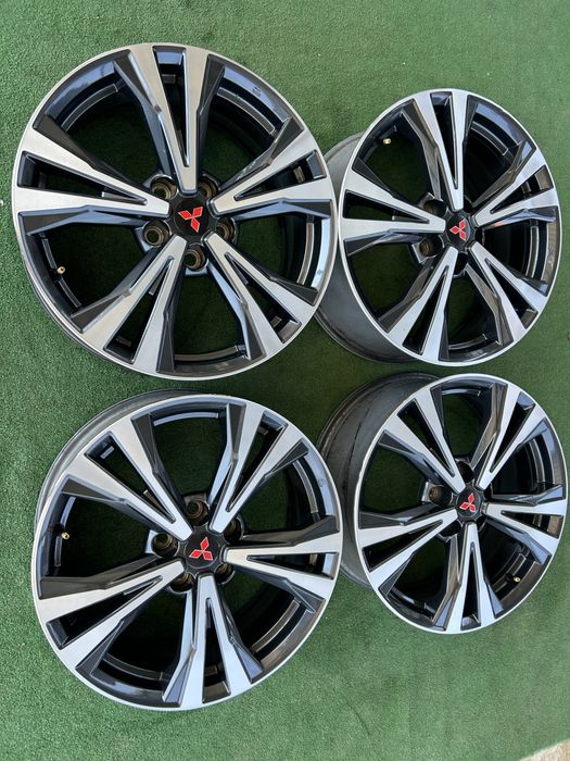 5x114,3 18 оргинални nissan. Mitsubishi honda hundai kia toyota mazda renault