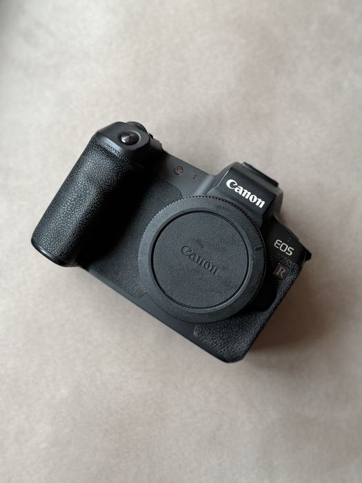 Фотоапарат Canon EOS R