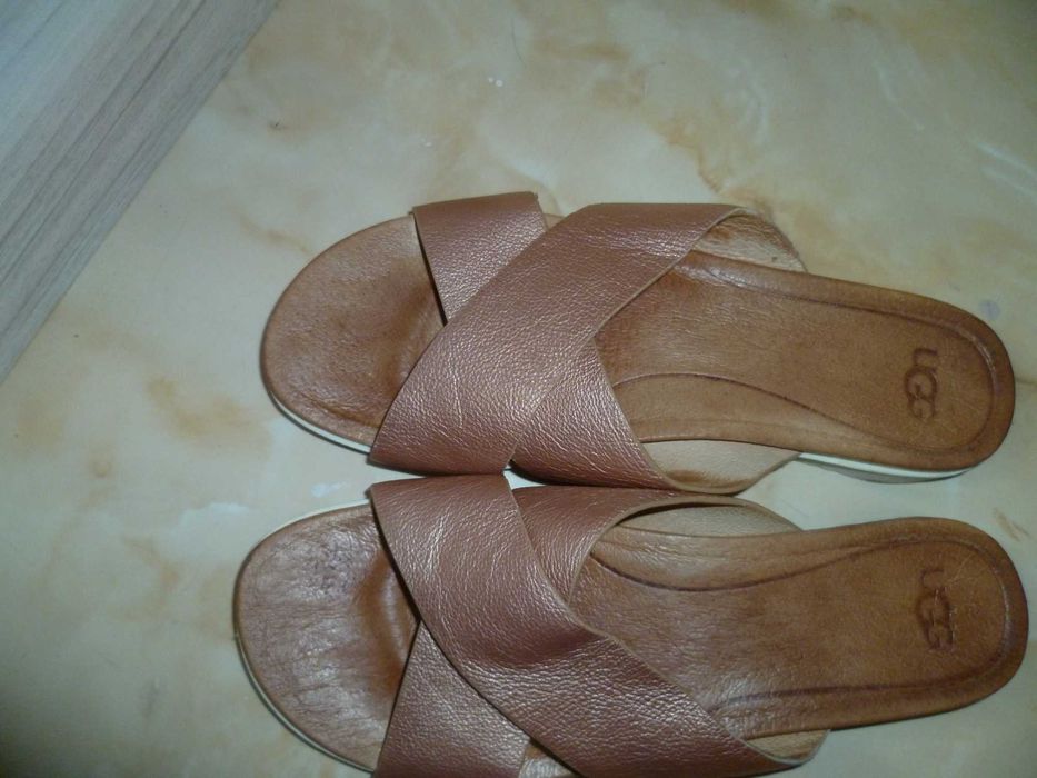 UGG чехли №40...