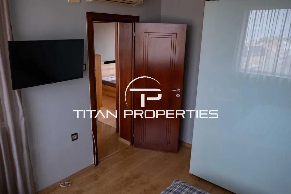 Дава се под наем Тристаен апартамент в Варна, Бриз - 310 кв.м за 1250 € - Снимка #8