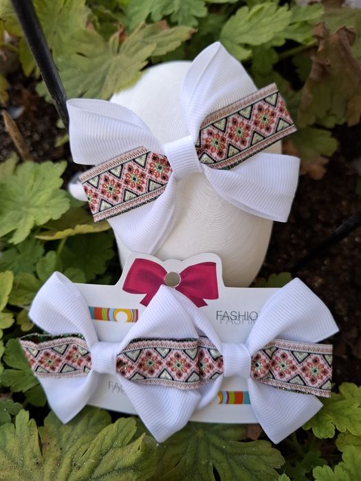 Аксесоари за коса с български шевици