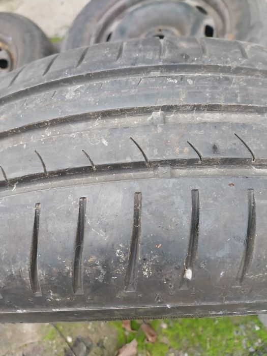 Vând anvelope+jante tablă