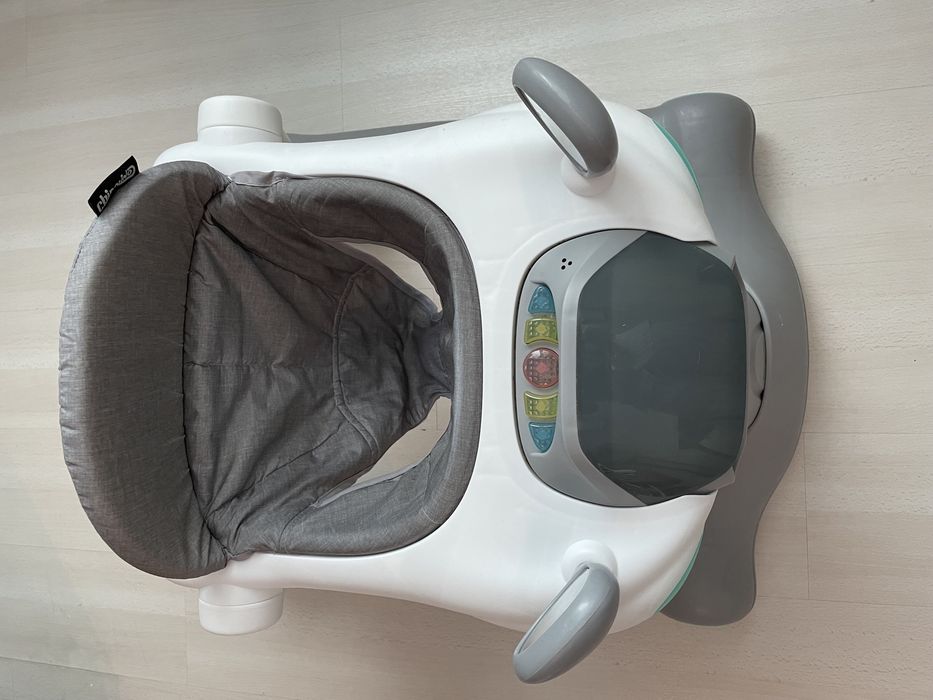 Детската проходилка Chipolino Super Star