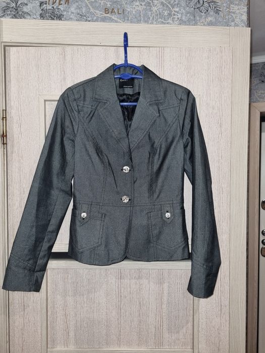 Продам женские вещи