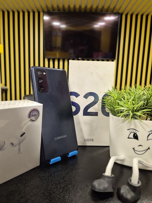 Samsung S20 Fe,128гб