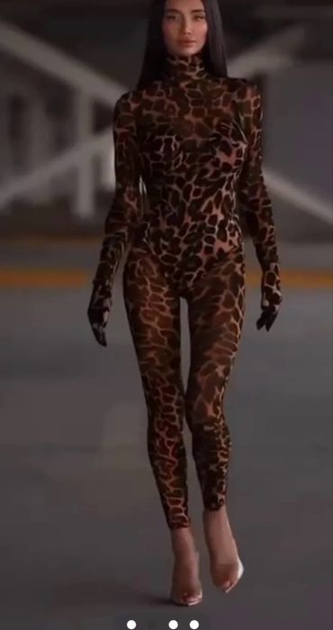 Salopeta animal print cu manusi incluse