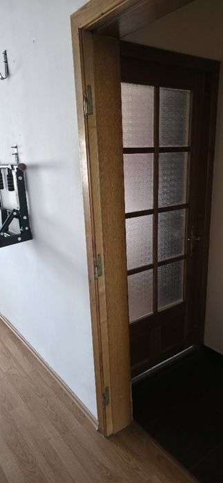 Vand usa lemn masiv ,completa