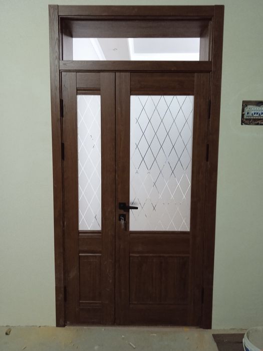 Eshik oʻrnatish Установка дверей