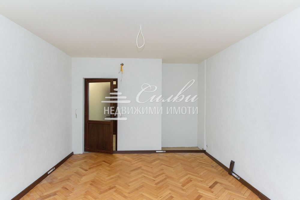 ТУХЛЕНА гарсониера - кв.Болница!