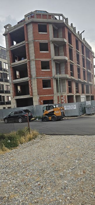 Бобкат услуги мини челен товарач Bobcat вилици