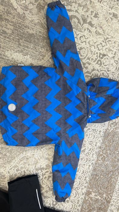 Куртка осень весна  Лесси 98 размер 4000