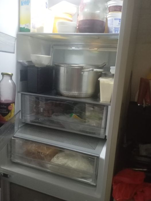 Продается буу холодильник