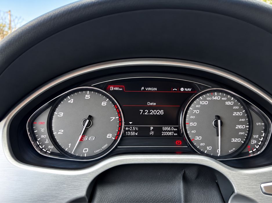 Audi S8 facelift ceramic biturbo