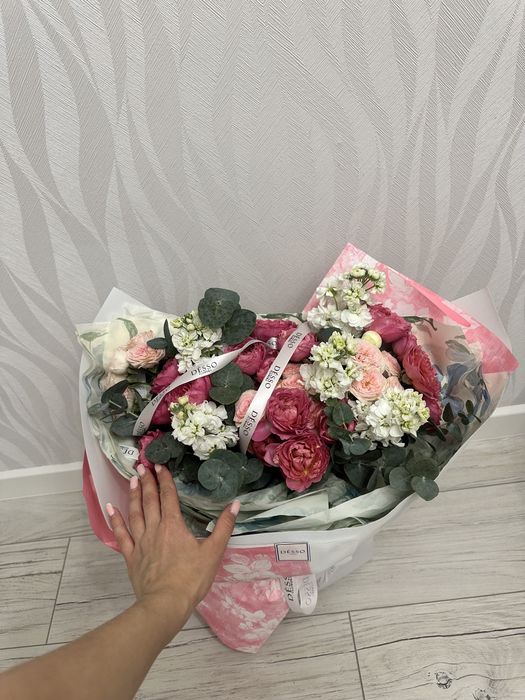 Продам цветы красивая композиция