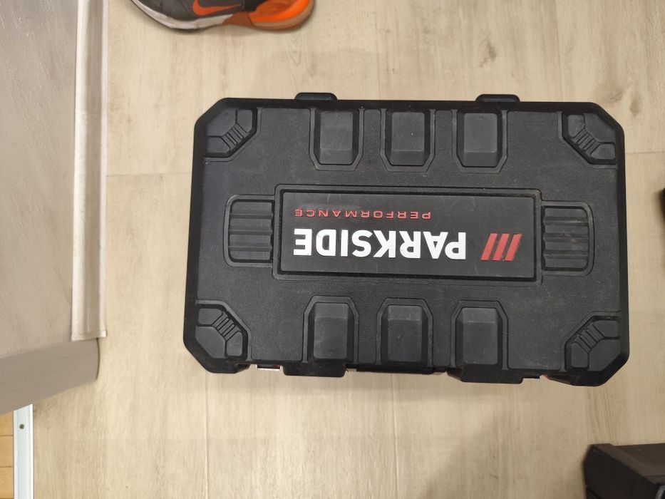 нови куфари Parksaid