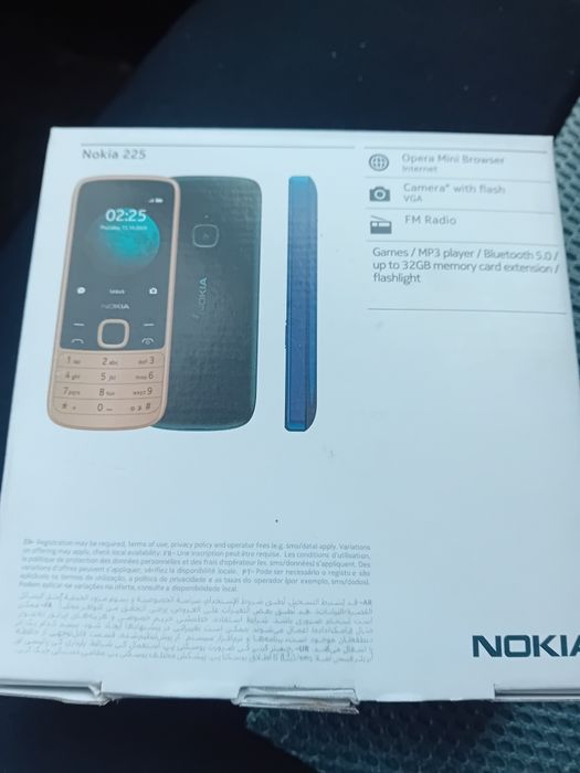 Telefon mobil Nokia de Vânzare cu Bluetooth  -Cameră  Mp3