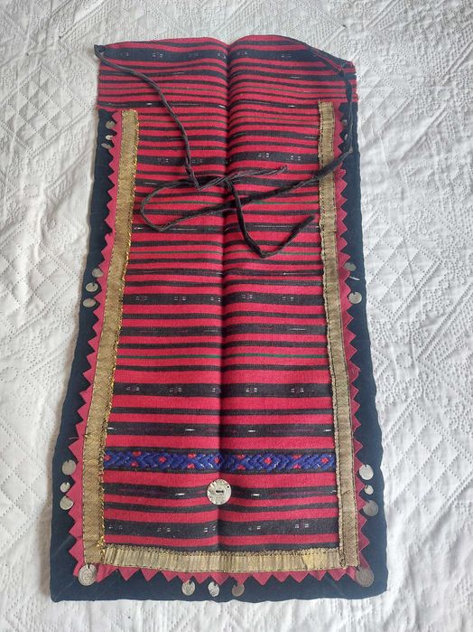 Престилка с монети