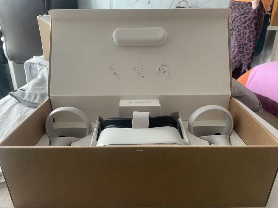 Meta/Oculus Quest 2 de vanzare.