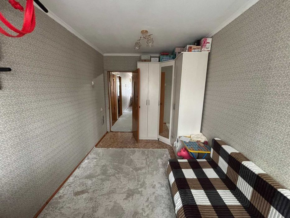 продается 3 комн Квартира в центре майкудука