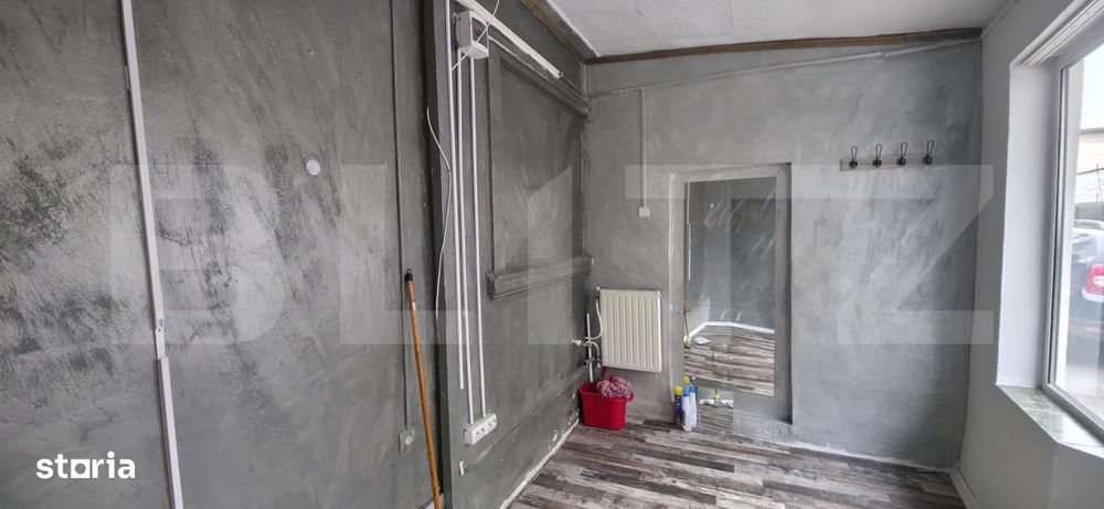 Spatiu comercial de inchiriat, 10 mp, zona Lupeni