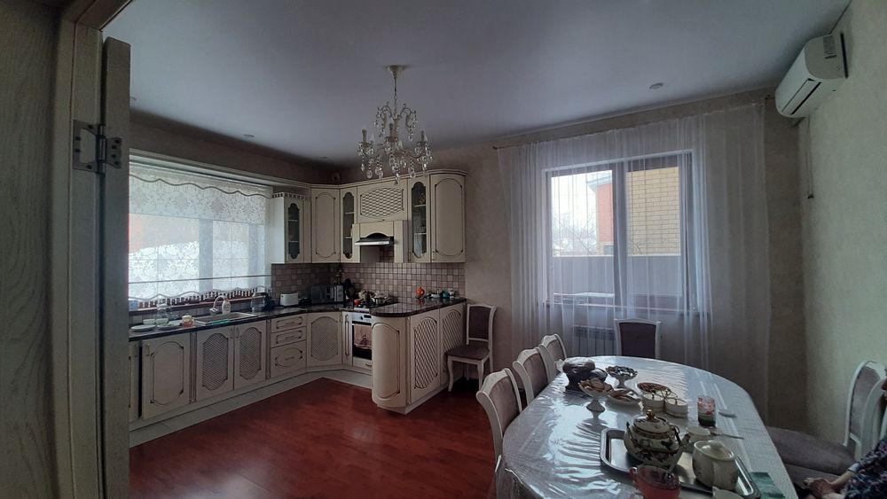 Продам коттедж 2 этажа в городе