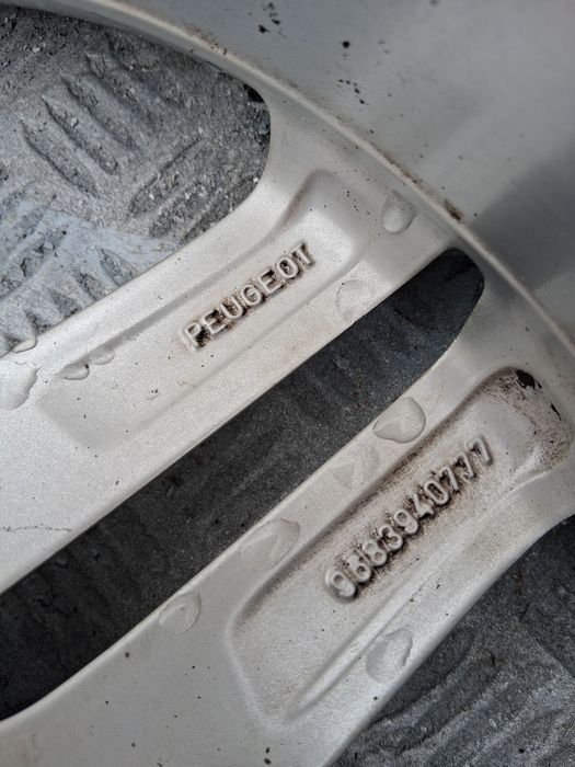 17цола оригинални за Пежо Ситроен  4×108  7.5J ×17 ц.65.1мм ет17