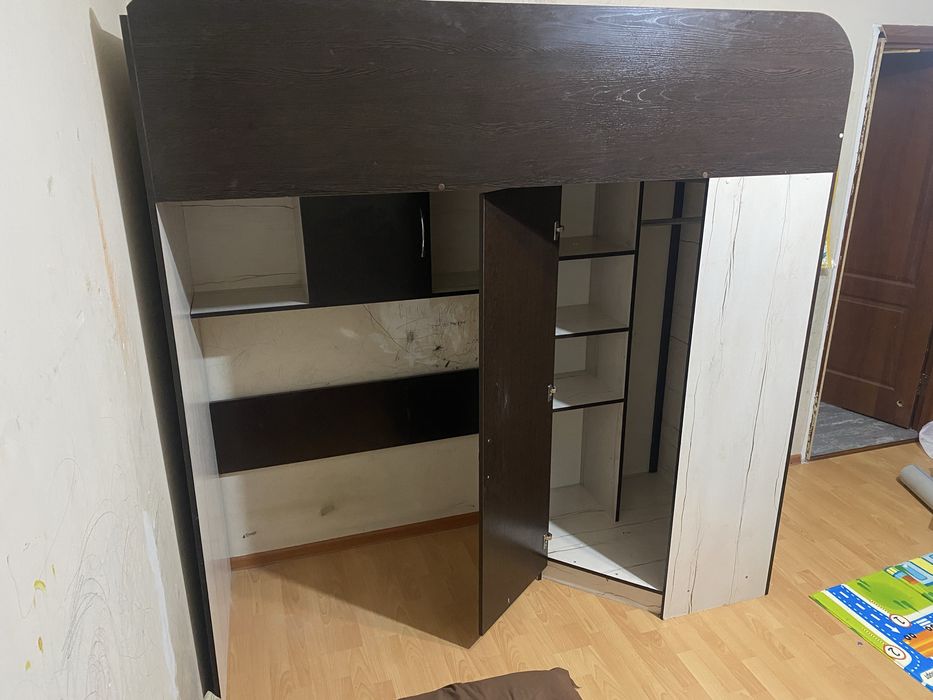Продам детскую кровать -чердак 3в1
