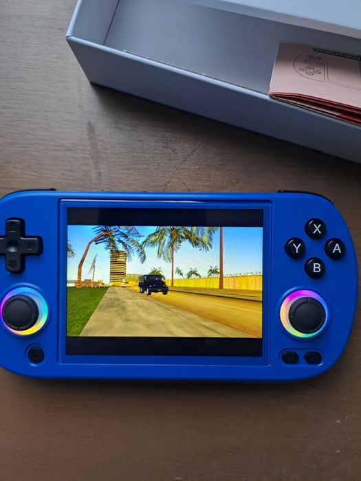 Anbernic RG40XXH - гейминг конзола