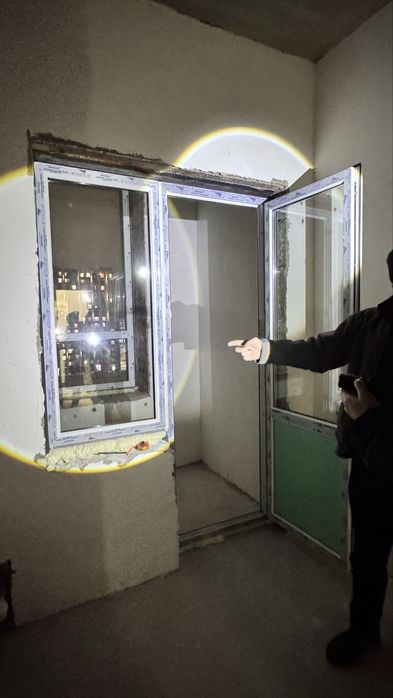 Окно пластиковое балконное с дверью