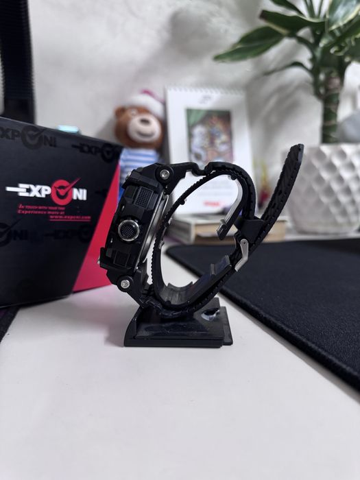 Часы Exsponi водопроницаемые