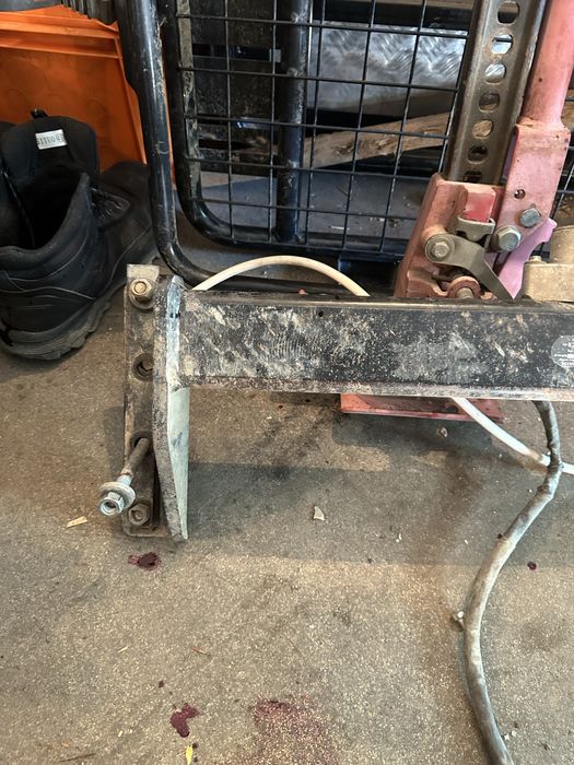 Фаркоп на Nissan Patrol