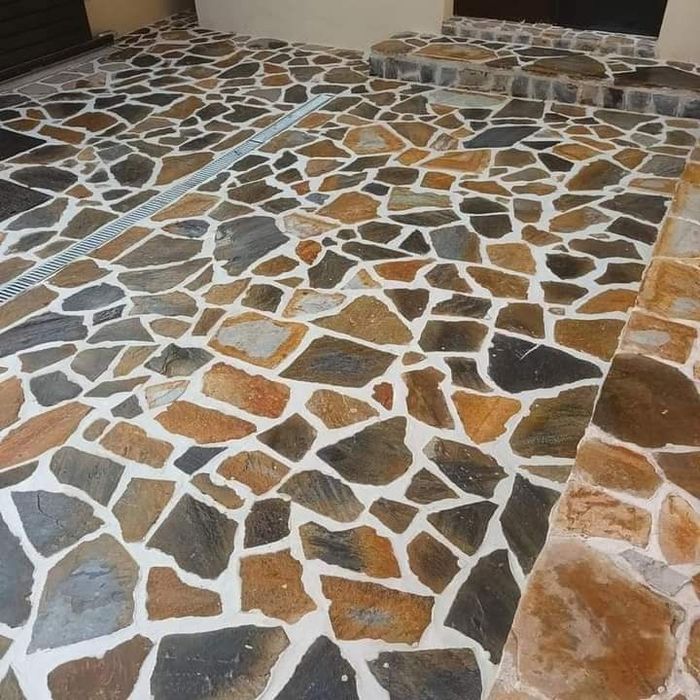 Piatra naturala de munte de Grecia 100%. Lucrez în toată Țara