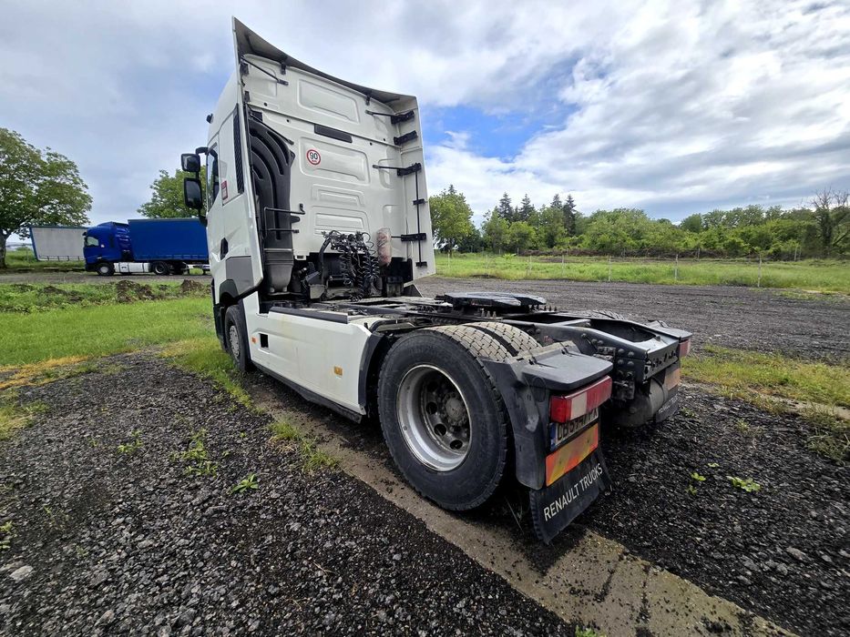 Renault T 520 EURO 6 НАЕМ 2400e