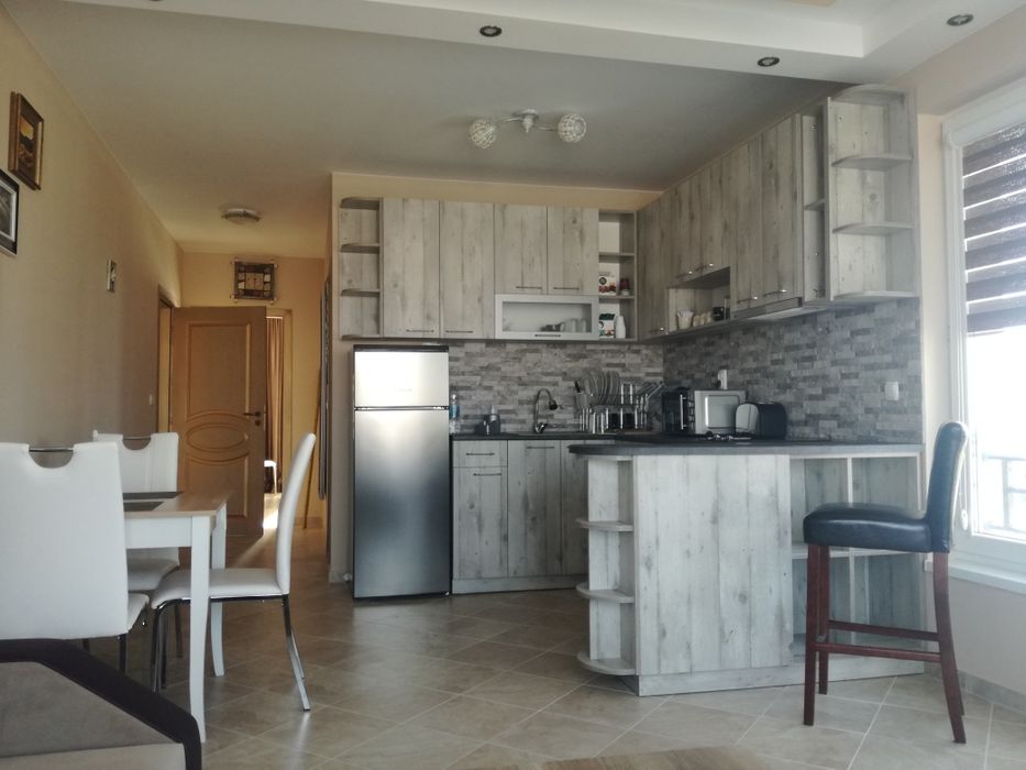 Дава се под наем Двустаен апартамент в с. Равда, Област Бургас - 80 кв.м за 357 € - Снимка #1