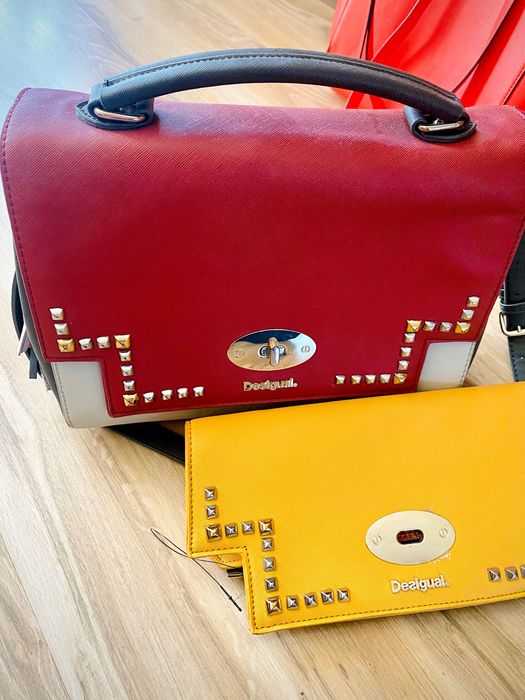 Чанта Desigual със сменящ се дизайн