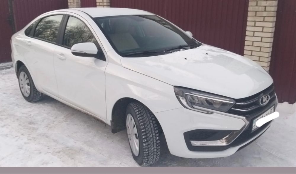 Продам машину lada vesta