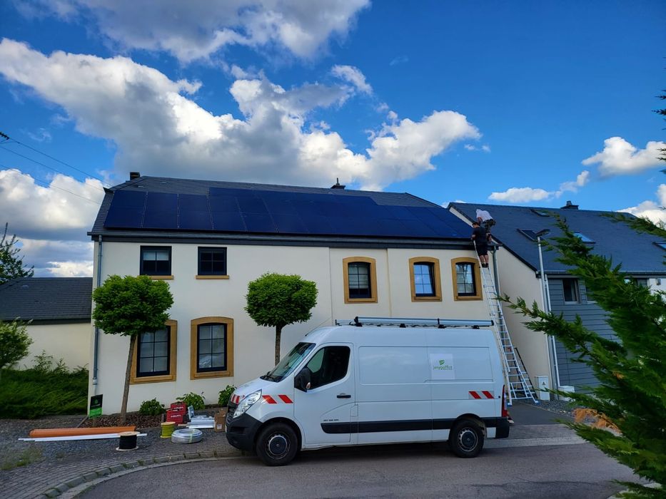 Montaj Fotovoltaice la Cheie – Profesional, Sigur și Garantat!