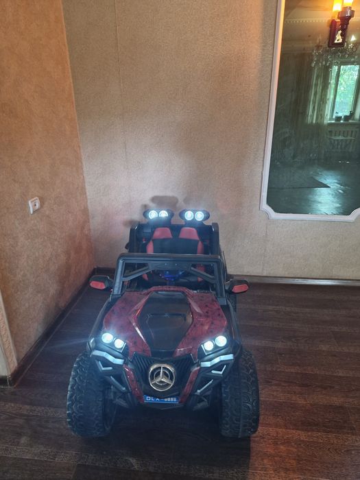 Детский электромобиль