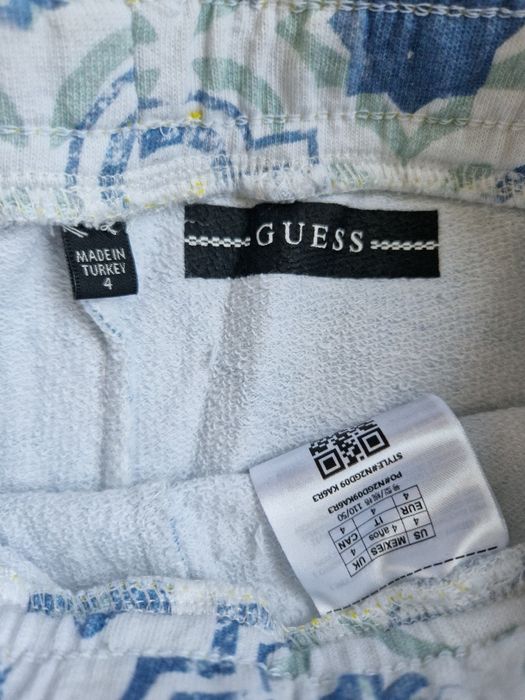 Детски панталони Guess
