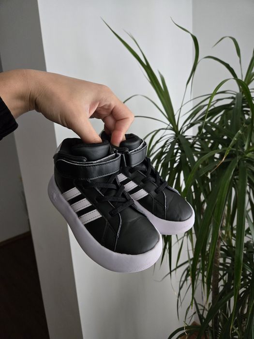 Adidas inalt baiat