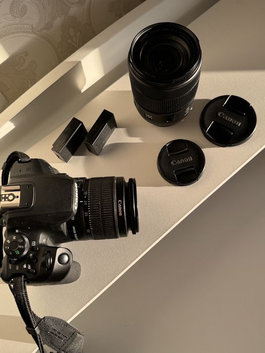 Продам Canon 850d Вместе с 2 объективами!!!