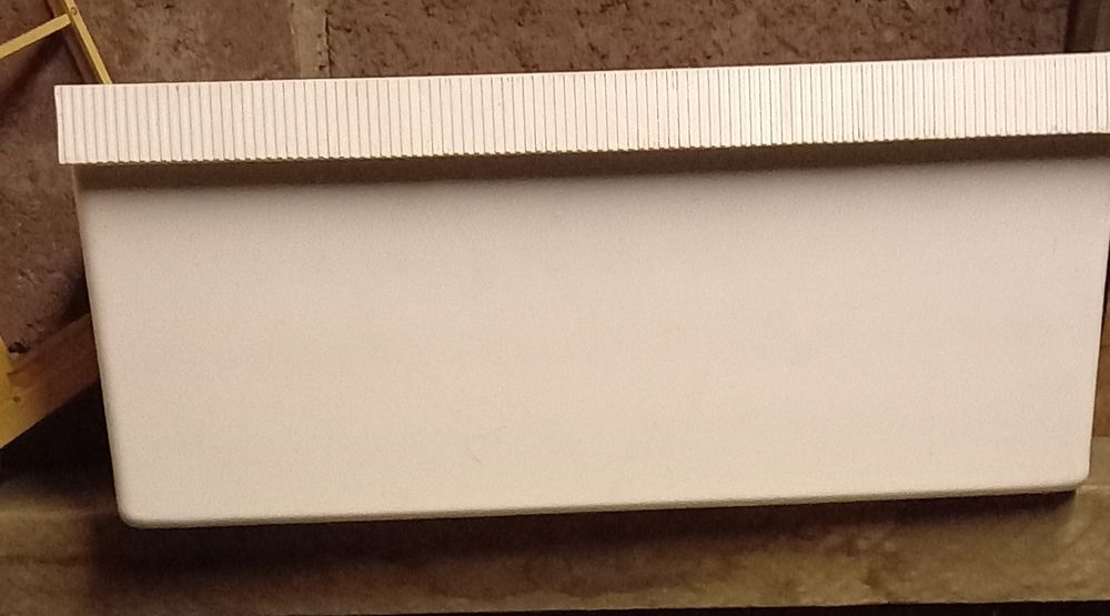 Ящик  нижний для холодильника.