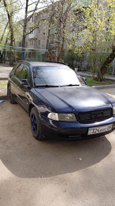 Продам Audi A4 универсал