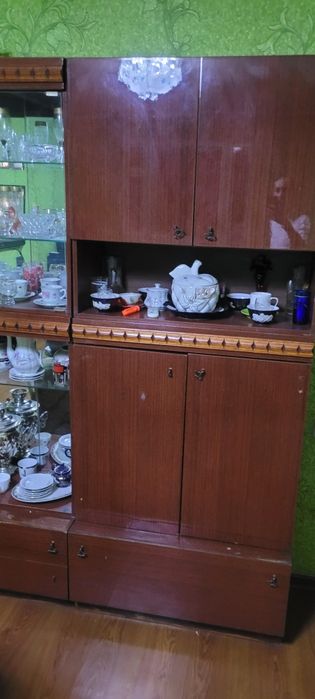 Продам советскую стенку