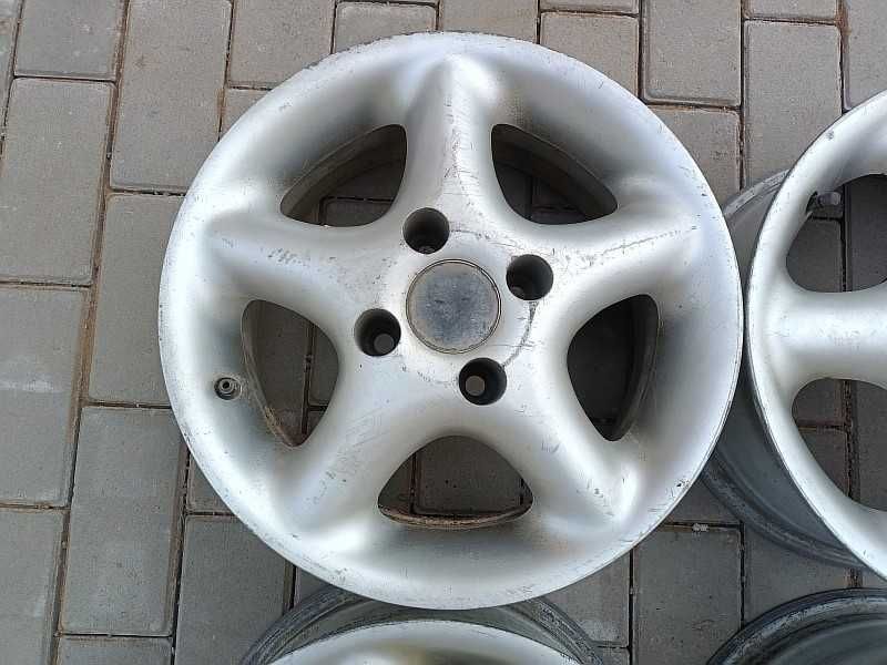 Продам оригинальные легкосплавные диски на Citroen