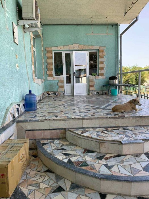 Продается в Мирзо-Улугбекский р-не (ул.Олтинтепа) дом на 11 сотках