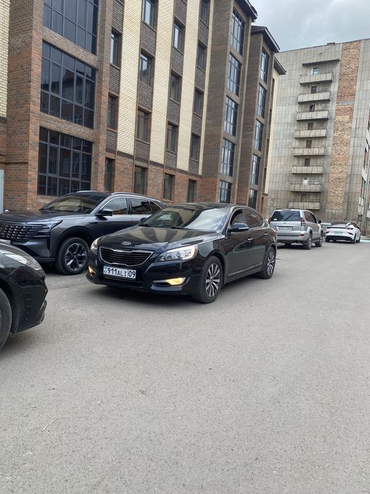 Kia Cadenza 2012