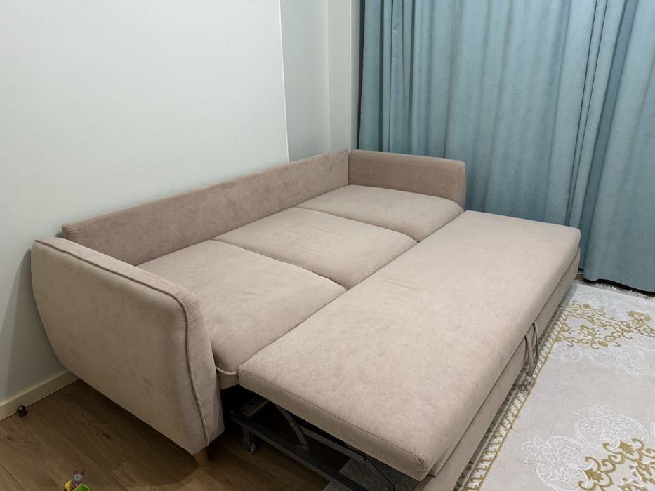 Диван. Продается.