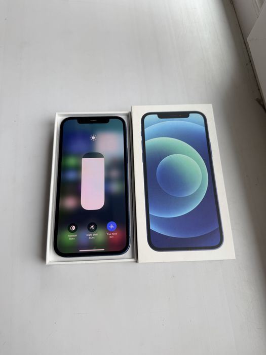 iPhone 12/128Gb - В хорошем состоянии