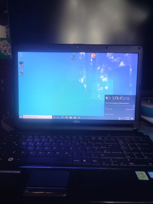 Fujitsu Siemens Lifebook AH530